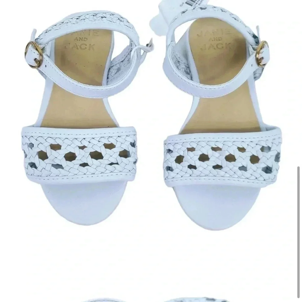 JACK AND JANIE GIRLS WHITE BASKETWEAVE SANDALS SIZE 3.5 baby